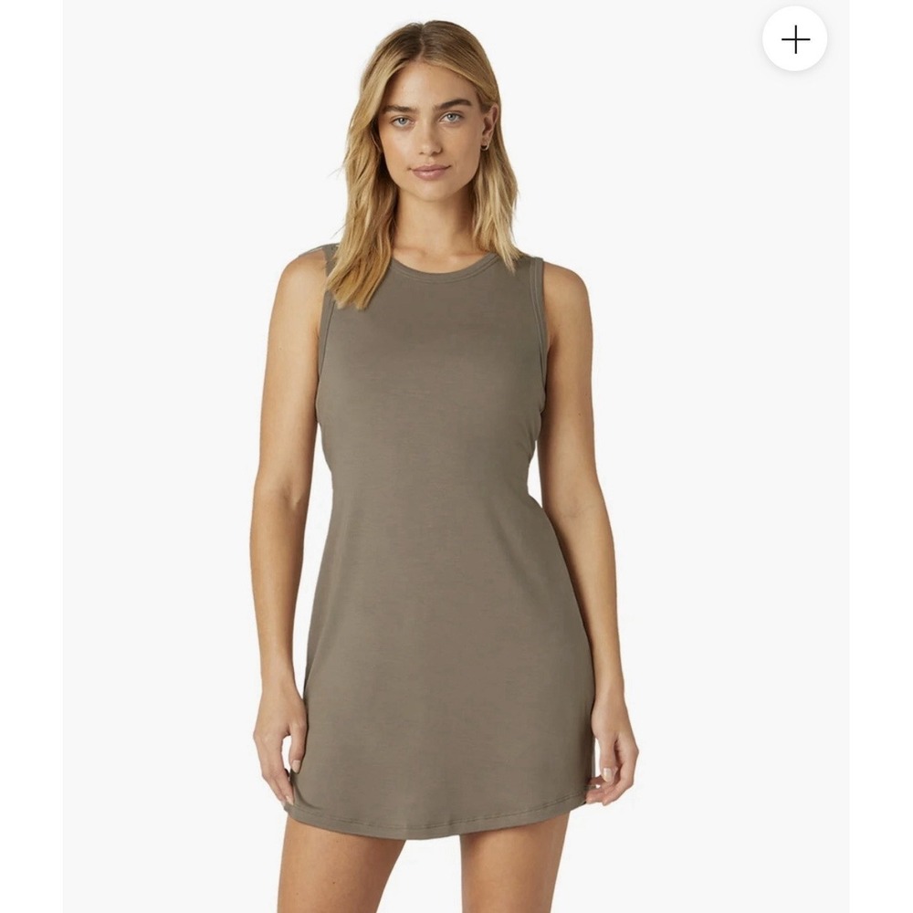 NWT Beyond Yoga Size Large Out of Town Dress Oyster Brown Beige Casual Stretch